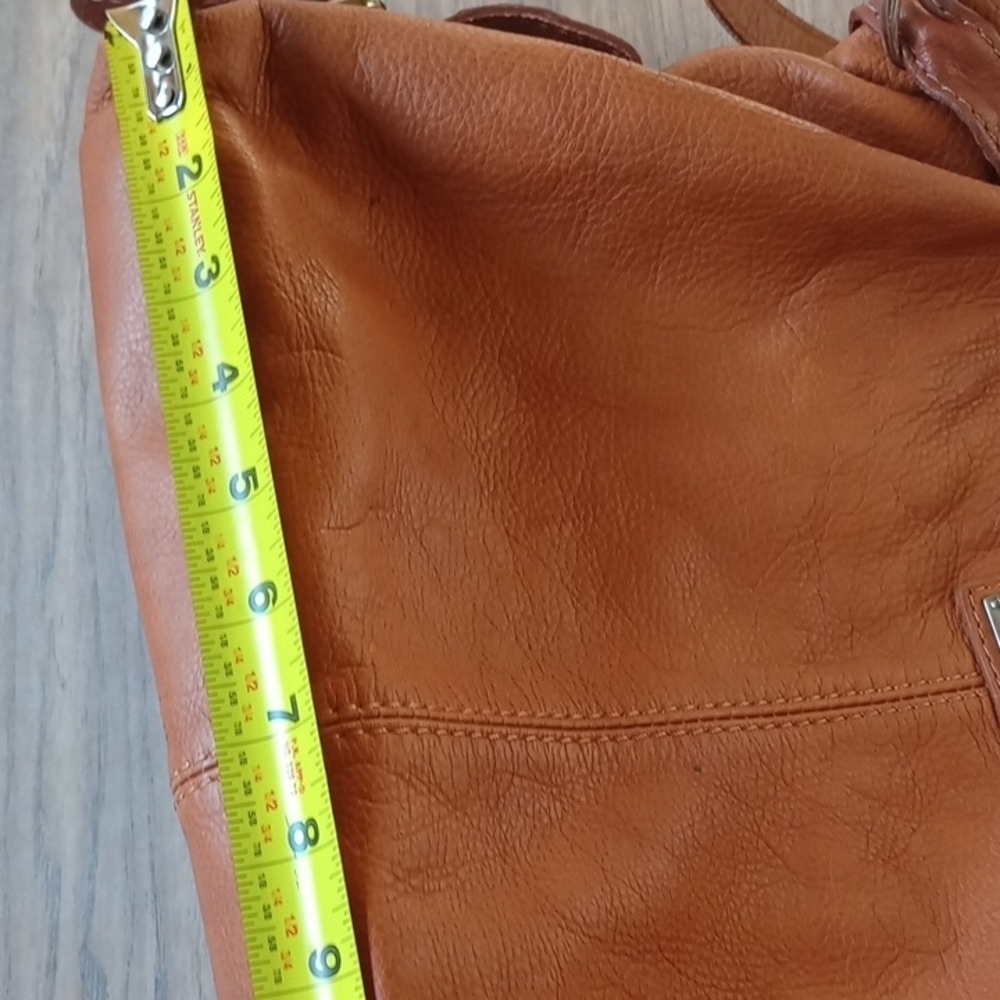 Zagara Elegant Tan Leather Shoulder And Cross Body Bag‎ - Picture 12 of 15